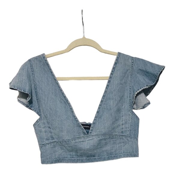 Prettylittlething Size 8 Light Wash Flare Sleeve Demin Crop Top NWT - Picture 2 of 7